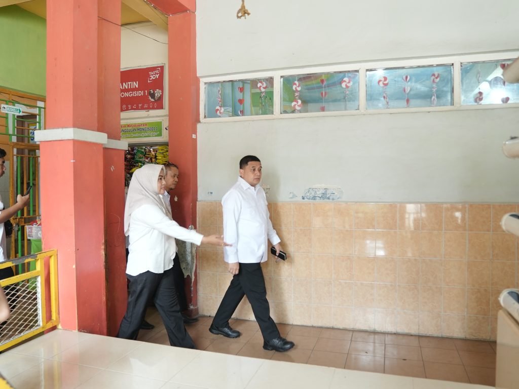 Wali Kota Makassar Sidak SDN Inpres Monginsidi, Pastikan Anak Belajar Layak