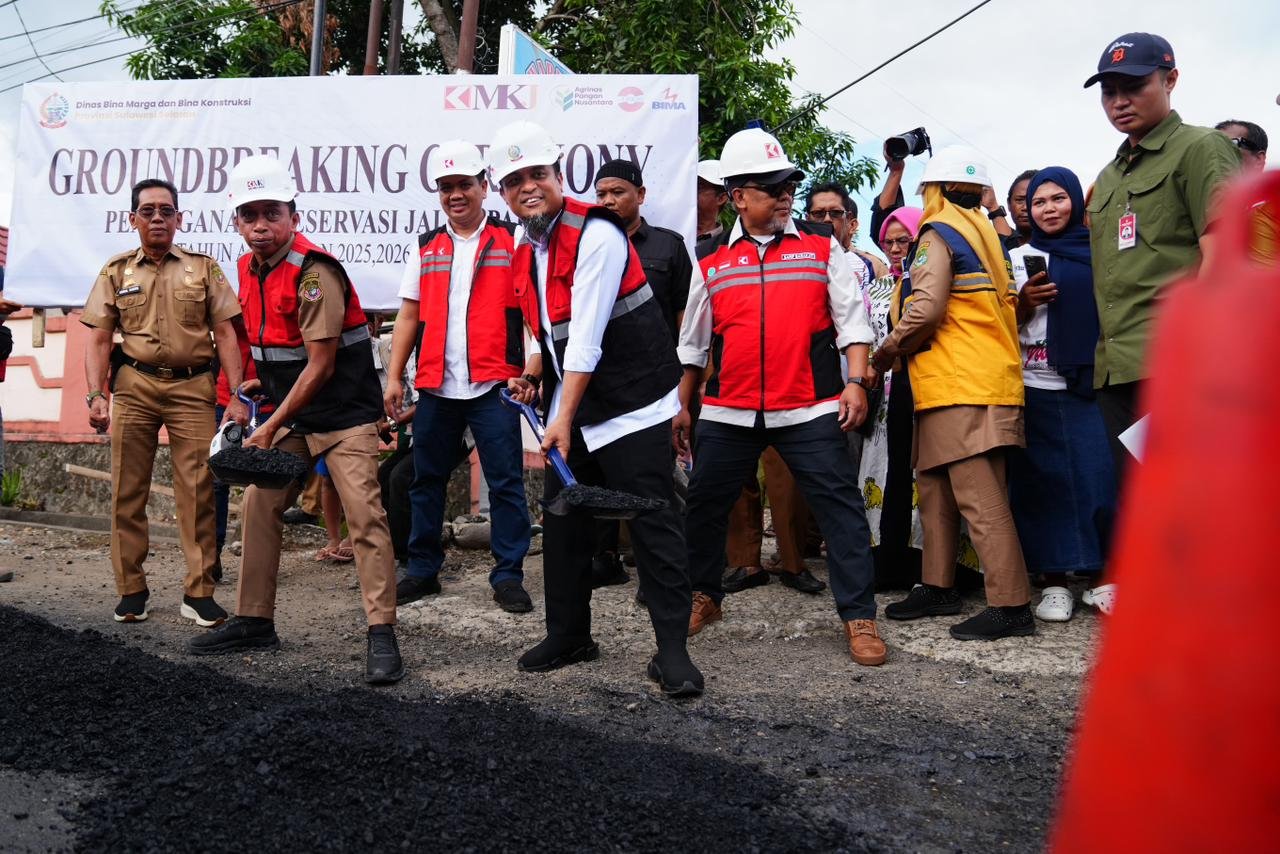 Gubernur Sulsel Benahi 254 Km Jalan di Kabupaten Sidrap, Groundbreaking Paket 3 MYC