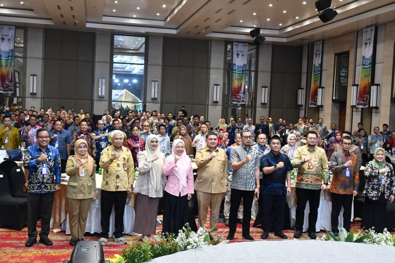 Wali Kota Makassar Targetkan Potensi Pendapatan Tembus Rp2,7 Triliun di Rakor PAD 2026