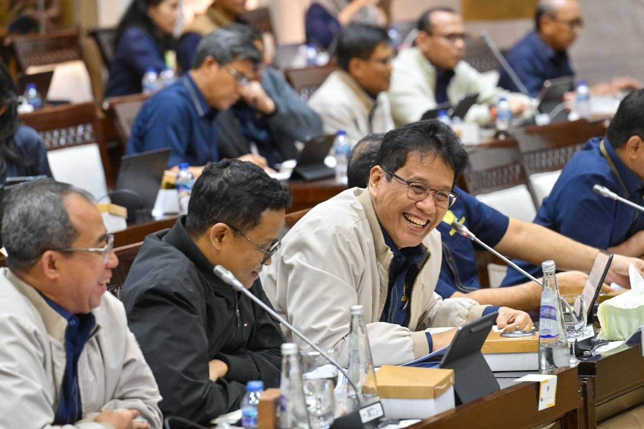 Menkeu Purbaya Paparkan Kinerja Penerimaan Negara 2025, Pajak Berbalik Pulih di Semester II