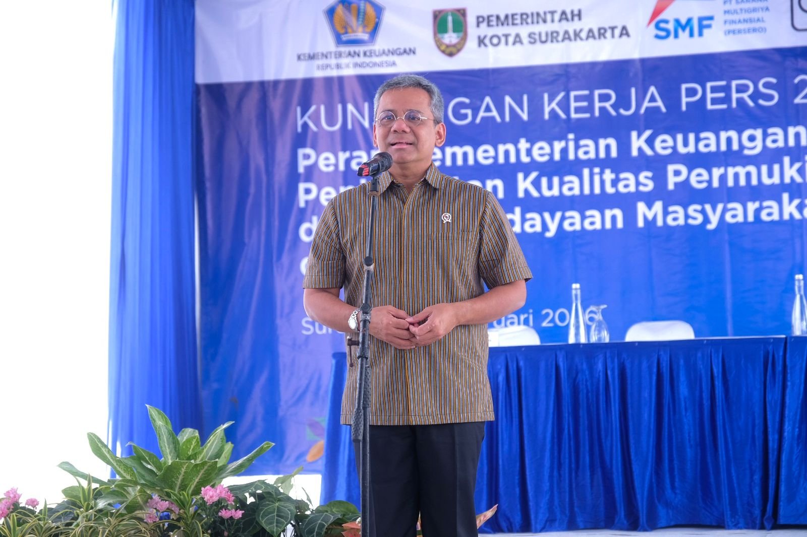 Wamenkeu Tinjau Pembangunan 56 Rumah Layak Huni Hasil Kolaborasi SMV Kemenkeu di Sangkrah Surakarta