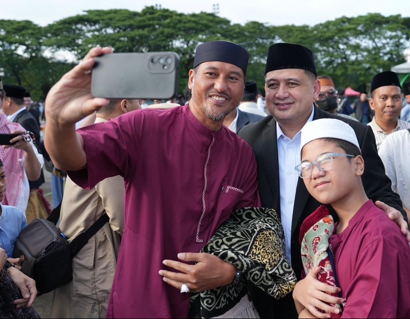 Puluhan Ribu Padati Salat Idulfitri di Karebosi, Pemkot Makassar Perkuat Kebersamaan Warga