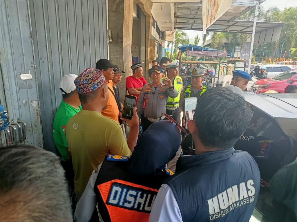 Sopir Diminta Masuk Terminal Daya, Pemkot Makassar Tertibkan Terminal Bayangan