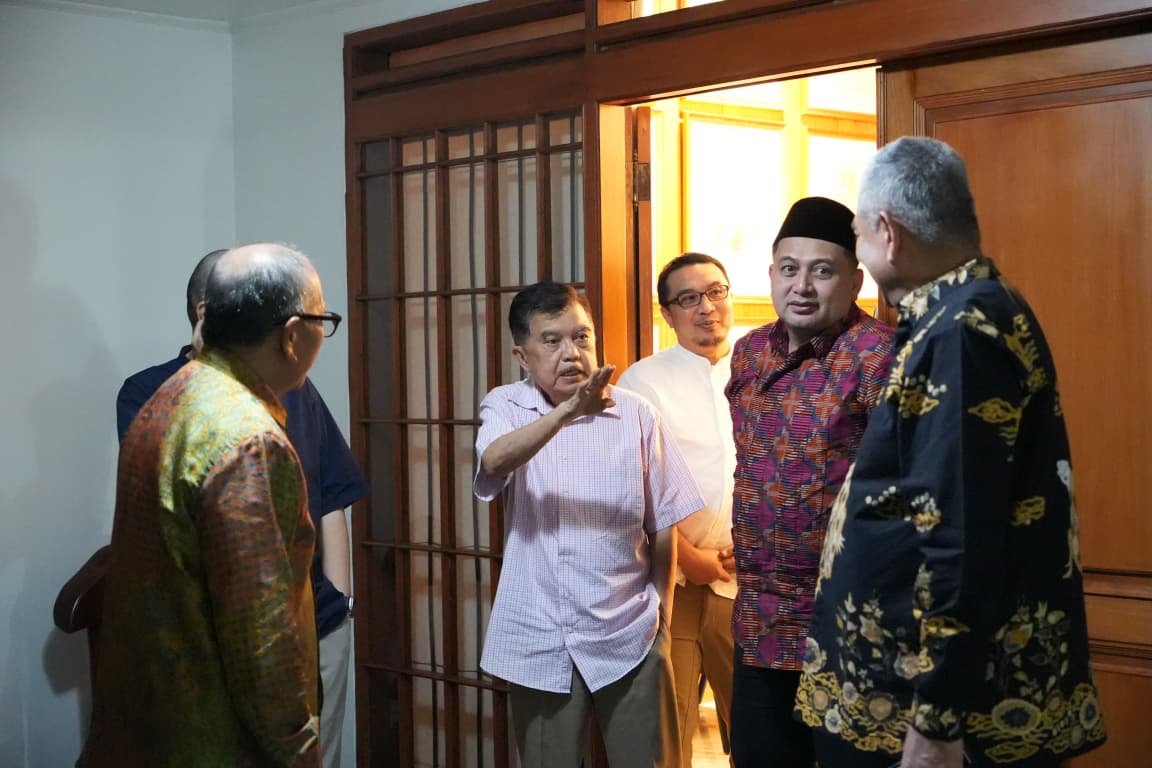 Rawat Silaturahmi di Momentum Idulfitri, Munafri–Melinda Sowan ke Jusuf Kalla