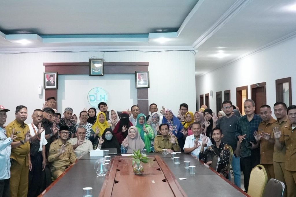 Tangani Darurat Sampah di Makassar, Melinda Aksa Tekankan Peran Strategis Penyuluh