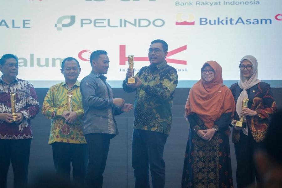 Konsisten Memperjuangkan Pesantren, Fraksi PKB DPR RI Raih KWP Award 2026