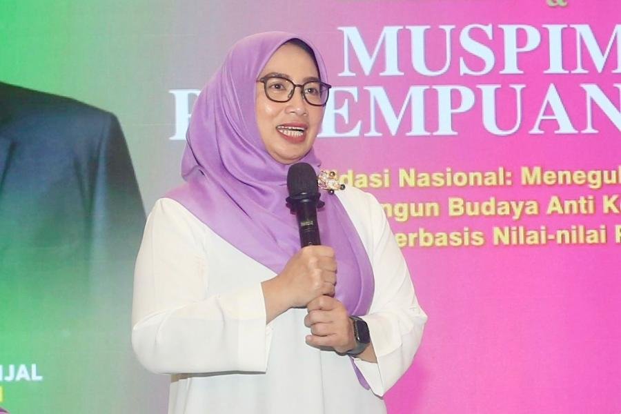 Ibu Melahirkan di Tengah Jalan Rusak, Nihayatul Wafiroh Soroti Ketimpangan Akses Kesehatan