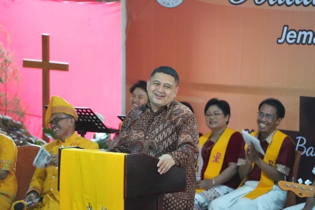 Munafri Arifuddin Ajak Jemaat Jadi Motor Harmoni dan Pertumbuhan Ekonomi