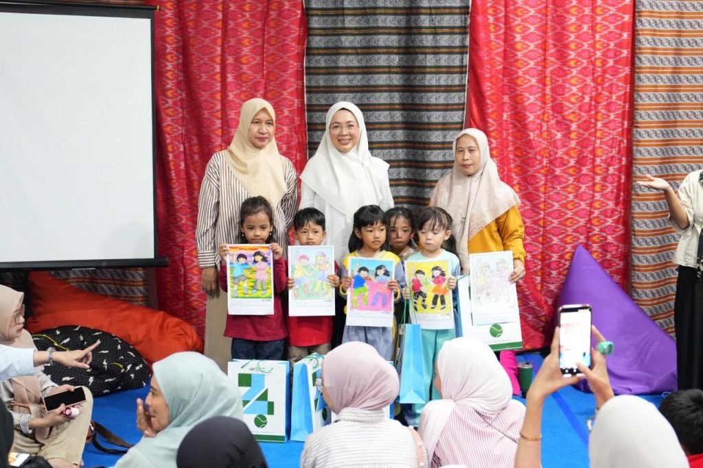 Angkat Isu Sampah Kota Makassar, Buku Anak Bertema Lingkungan Diluncurkan di MIWF