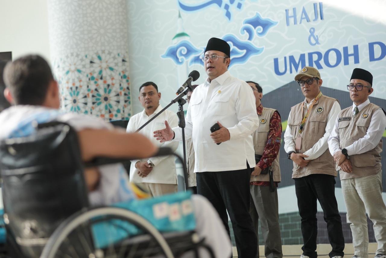DPR Resmi Lepas Kloter KJT-24 di Kertajati, Apresiasi Perbaikan Layanan Haji 2026