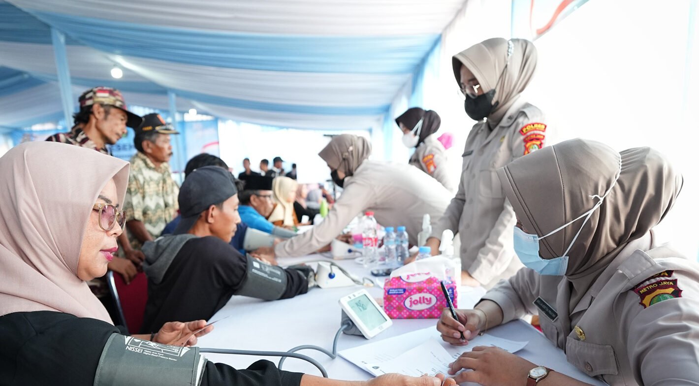 Pemeriksaan Kesehatan Gratis, Cerita Haru Warga Bekasi Di Bakti Sosial HUT Ke-80 Bhayangkara