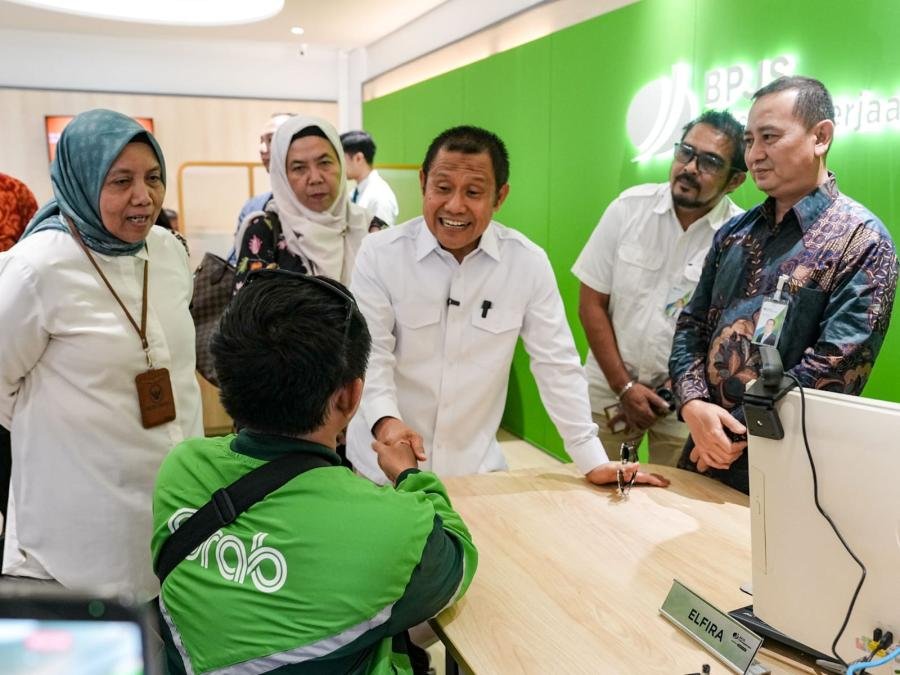 Perkuat Perlindungan Sosial Pekerja, Muhaimin Dorong Kepesertaan BPJS Ketenagakerjaan