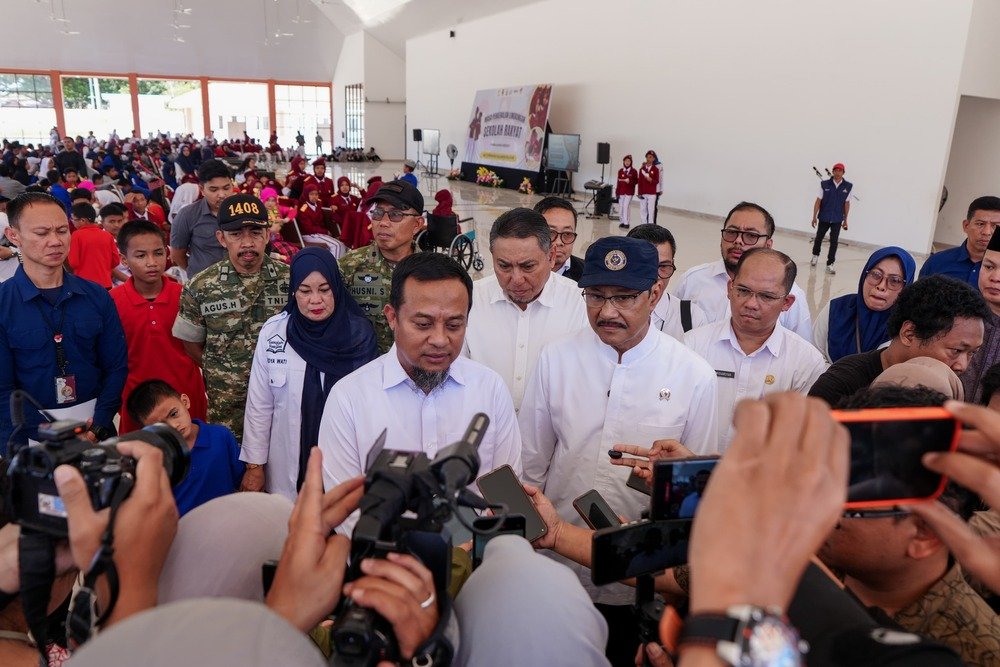 Dampingi Mensos, Gubernur Sulsel Tinjau Sekolah Rakyat Terintegrasi 3 di Sudiang